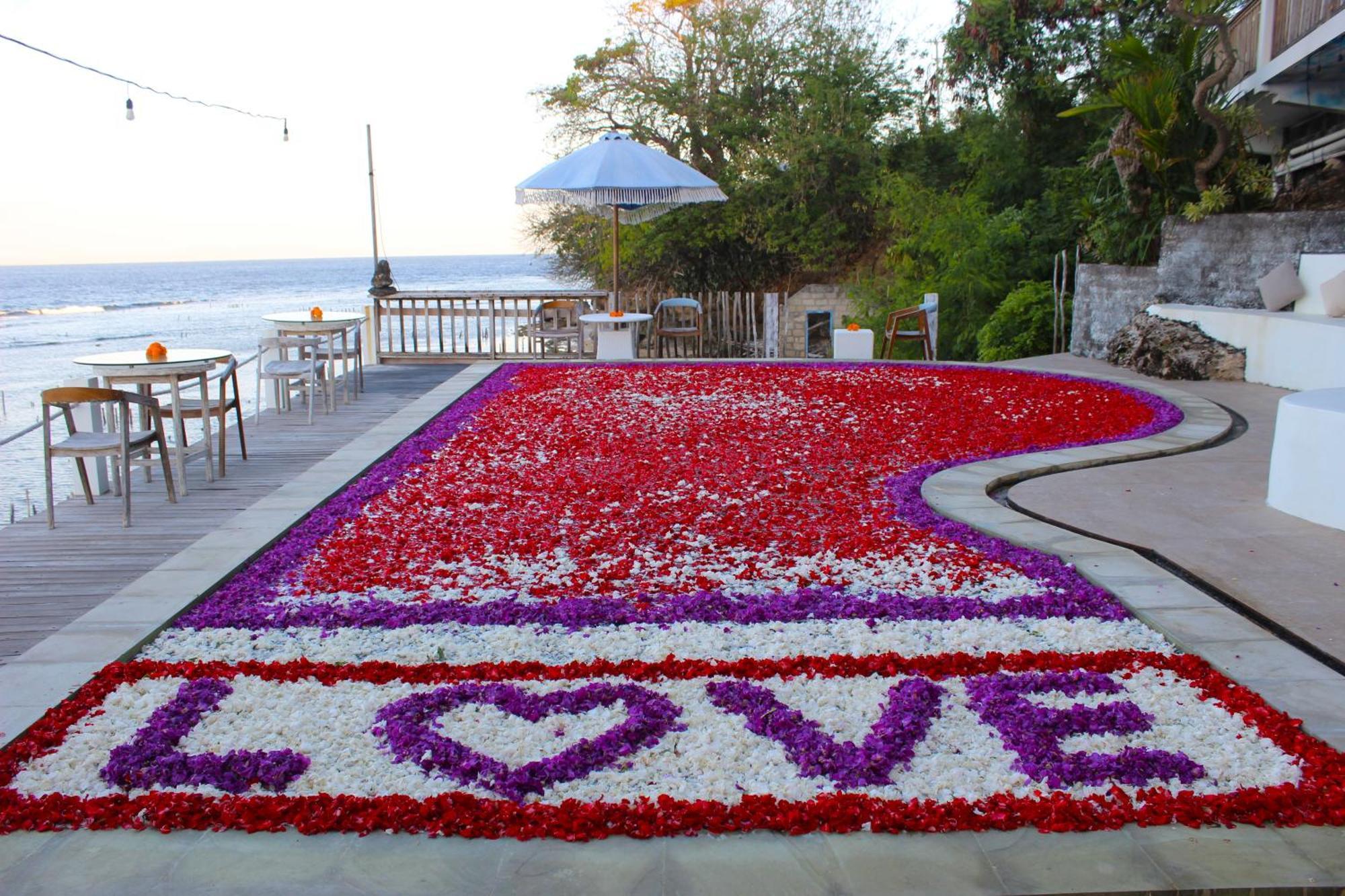 Suite Ocean Blue Batununggul Exterior foto